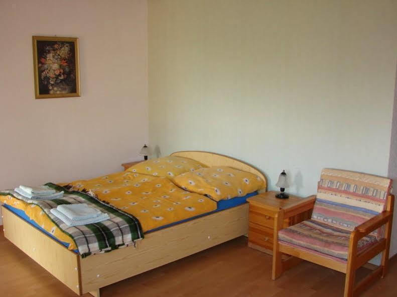 Hôtel Sloneczny Dom à Dziwnówek Extérieur photo